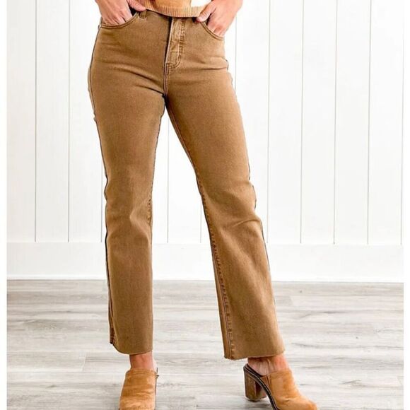 Risen Women’s High Rise Cocoa Raw Hem With Slit Slide Straight Leg Jeans Size 5/ - Picture 1 of 8